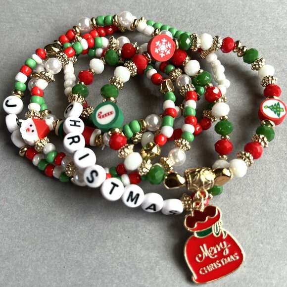Set of SIX Fun Christmas Bracelets! Gift Sack NEW - Picture 3 of 4